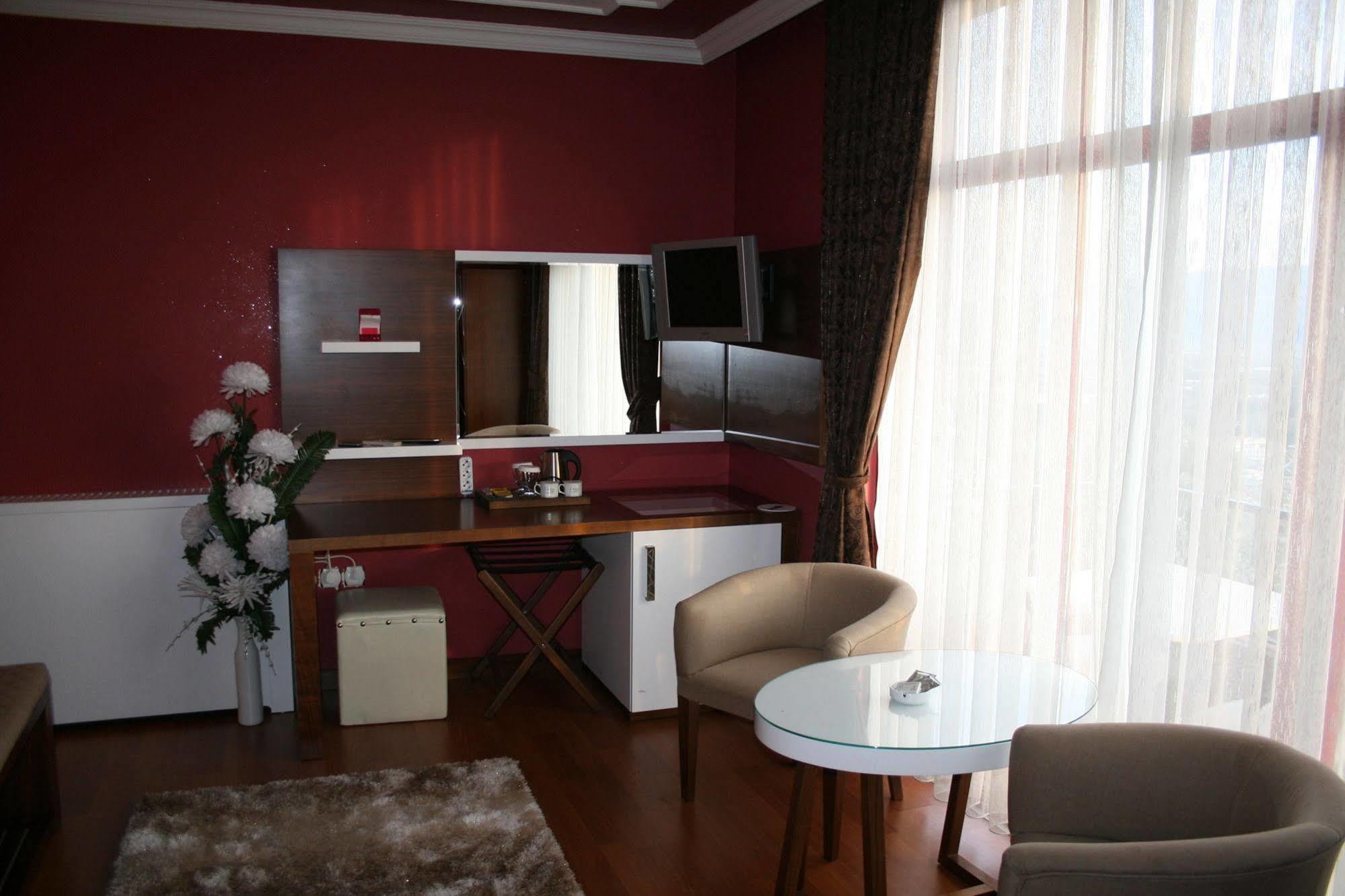 Nysa Hotel Sultanhisar Екстериор снимка